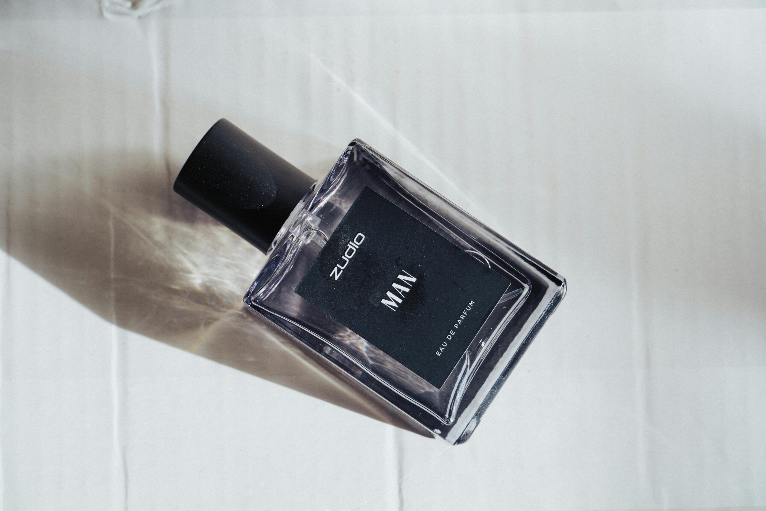 Read more about the article 40. Zodiac Perfumes For Valentine’s Day: Find Your Romantic Scent