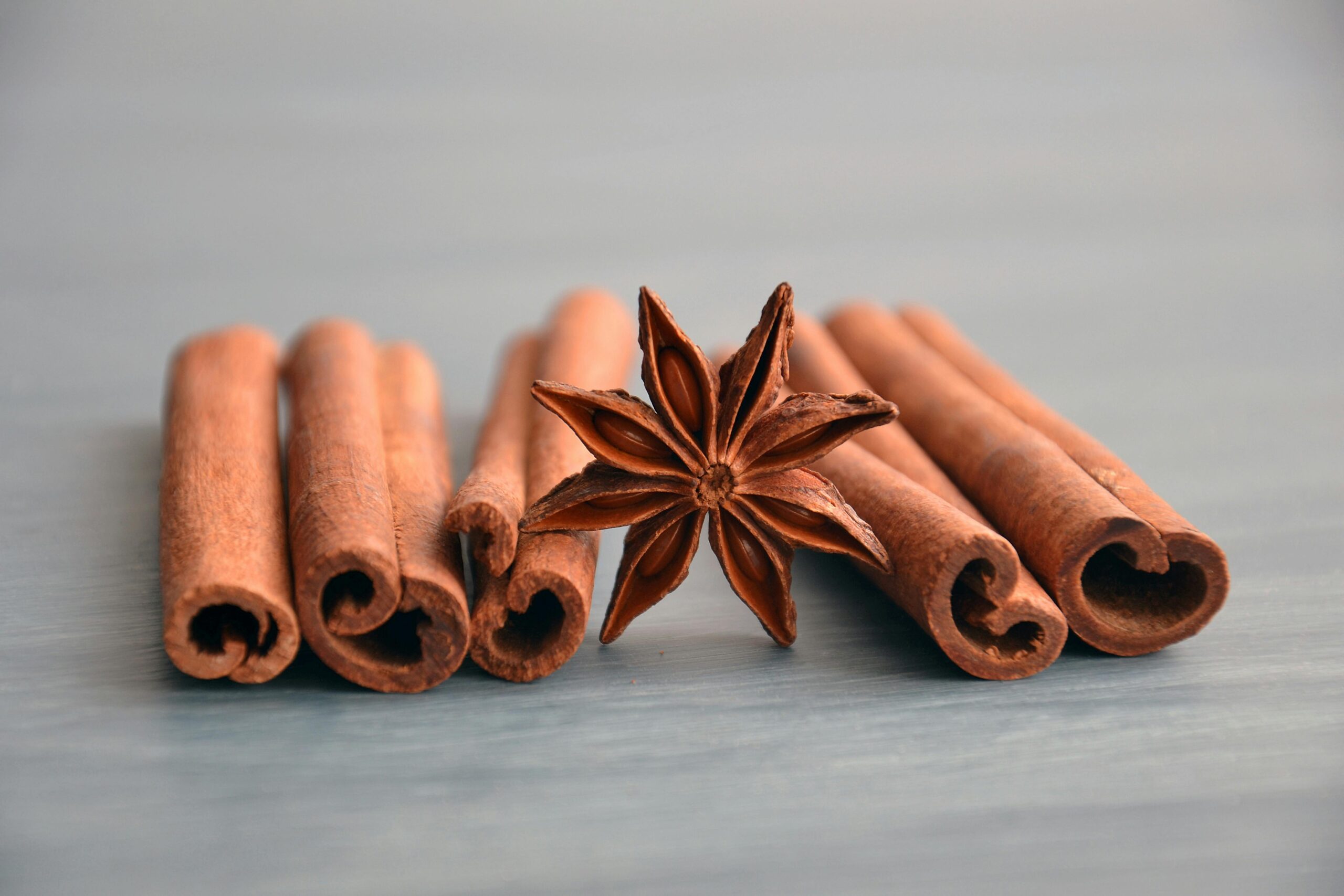 Read more about the article Perfumes That Help With Stress, Anxiety, And Relaxation